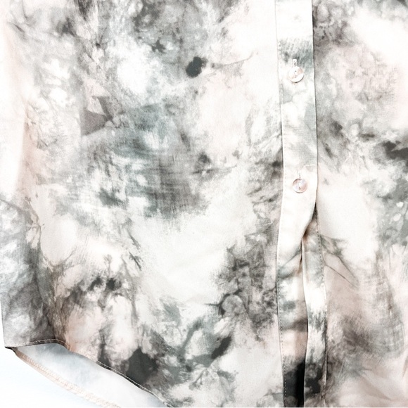 Primark Short Sleeve Soft Grey & Pink Semi-Sheer Button-Up Blouse - Picture 3 of 8